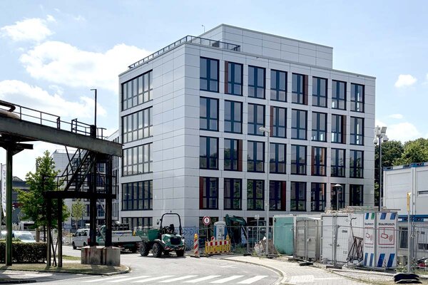 Gebäude von außen des ZAR Bochum