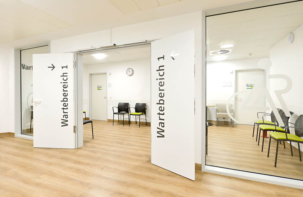 Wartebereich für Training & Therapien im ZAR Bad Cannstatt