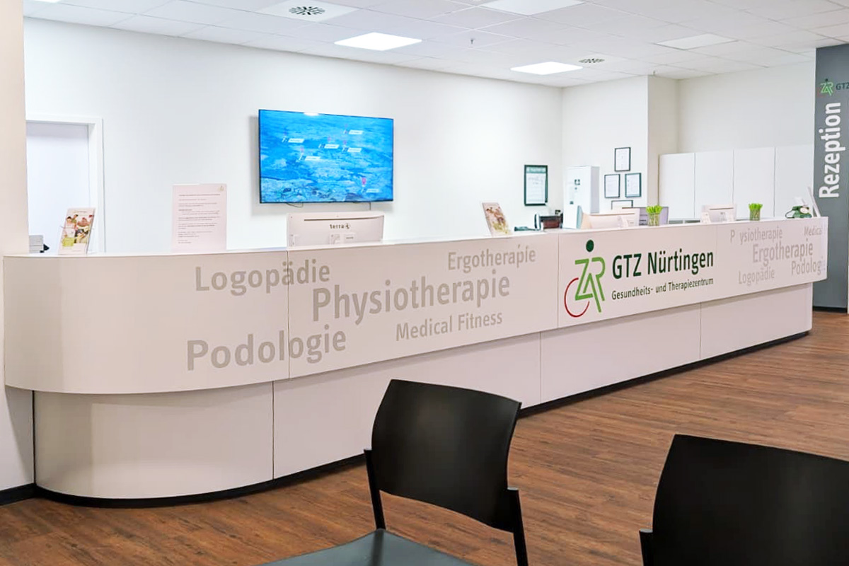 Einladender Empfangsbereich im ZAR GTZ Nürtingen
