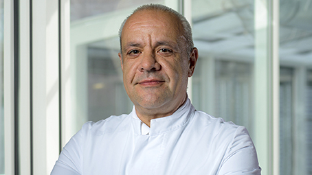 Dr. med. univ. Ioannis Charontakis, Chefarzt Orthopädie, ZAR
