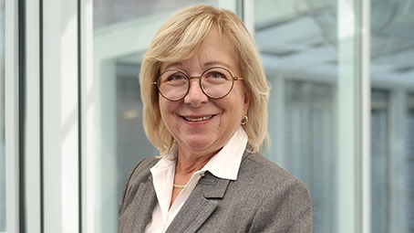 Hermine Schultheis, Kaufmännische Leitung | ZAR München Süd