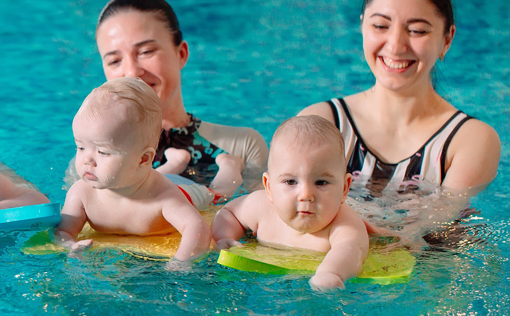 Kinderschwimmen Kleinkinder bis 4-Jahre im medicos.AufSchalke - jetzt für Reha & mehr in Gelsenkirchen entscheiden!